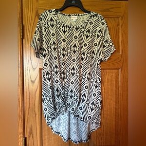 Lularoe shirt
